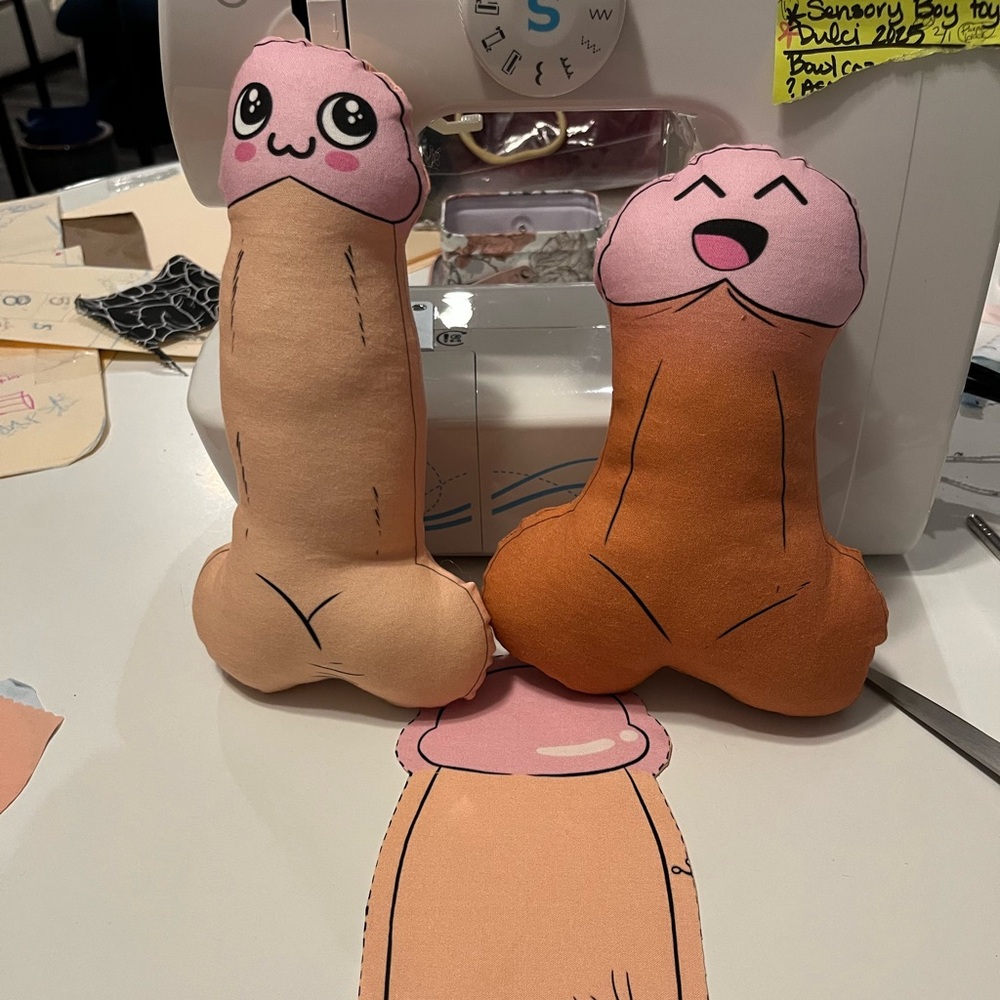 Gag gift - perfect for brides and fun people! Pair of penis pillows!
#gaggift